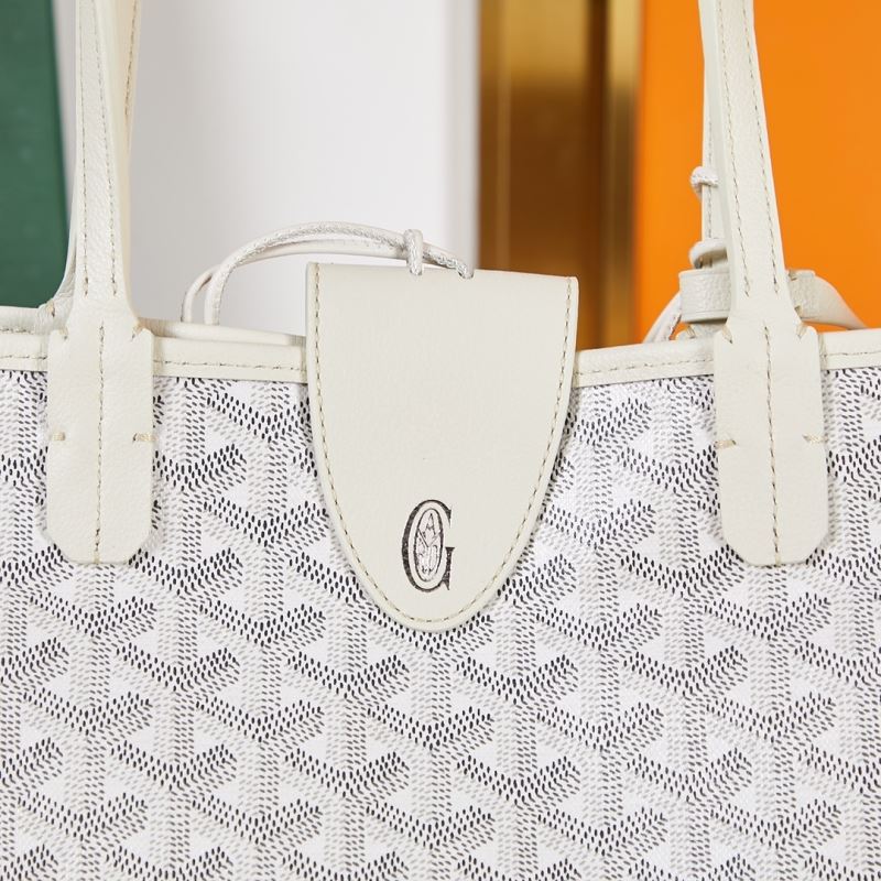 Goyard Shopping Bags